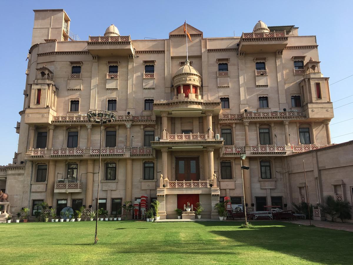 Kailash Presidency Hotel Bhopal Exterior photo