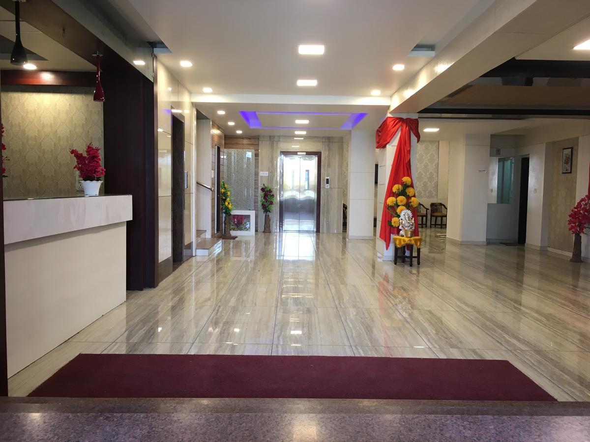 Kailash Presidency Hotel Bhopal Exterior photo